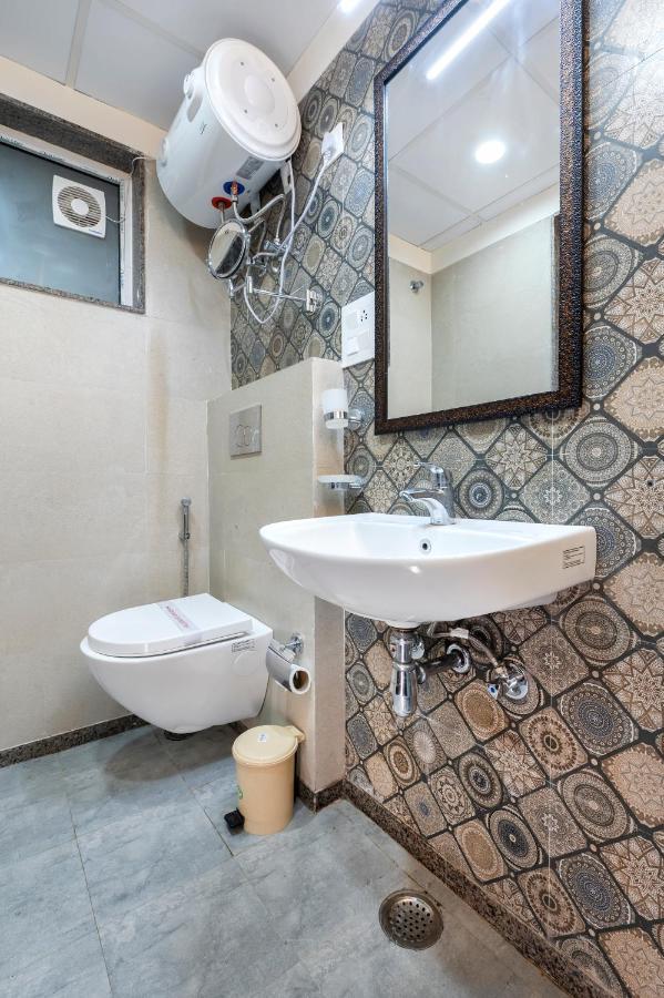 Palm Stay - Studios & Rooms Τζαϊπούρ Εξωτερικό φωτογραφία