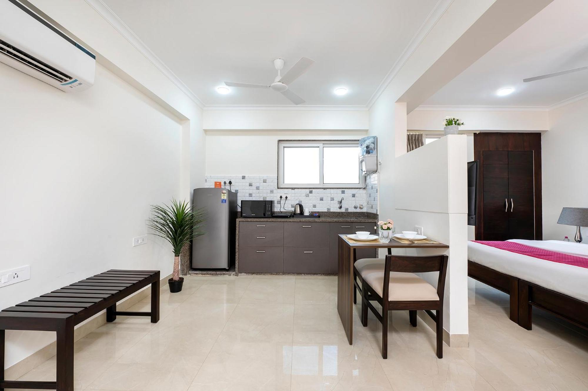 Palm Stay - Studios & Rooms Τζαϊπούρ Εξωτερικό φωτογραφία
